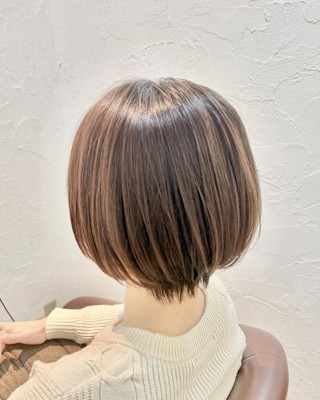 ショートボブ