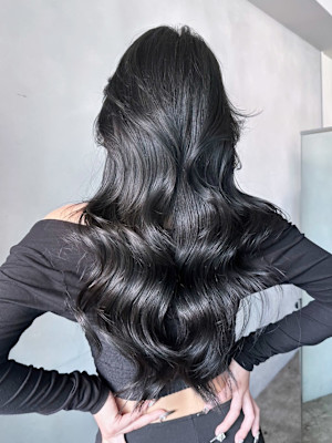 透明感カラー黒髪_ba532241