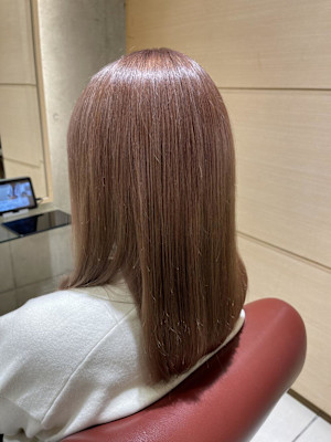 柔らかい印象ピンクベージュ