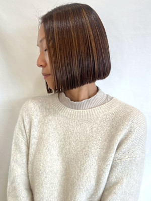 【MICHI 富田店　杉本 郁美】ぱつっとボブ　ハイライト
