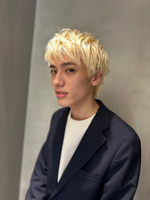 【吉田智哉】スパイキーショート、ハイトーンカラー