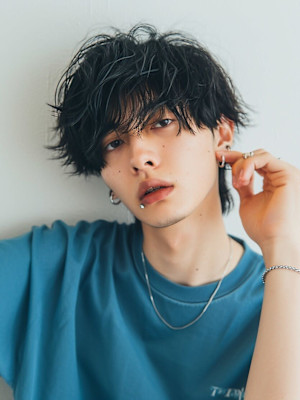 束感　マッシュウルフ　ニュアンスパーマ　メンズパーマ　20代