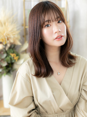 透明感ピンクブラウン外ハネロブくびれカール　韓国風巻き