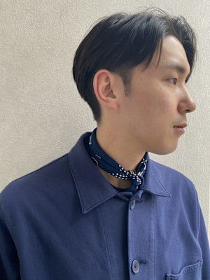 センターパート　黒髪　ビジネス　ツーブロック　30代40代