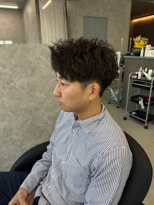 刈り上げショート×ツイスパ