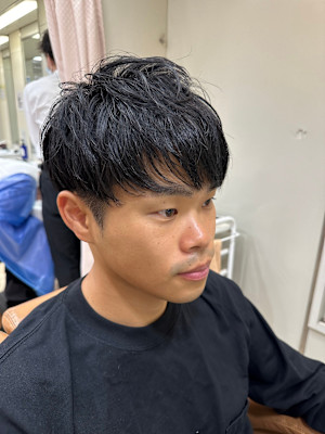 ふんわりツーブロマッシュ