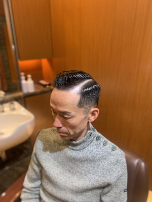 ビジネススタイル サイドパート　ラインアート