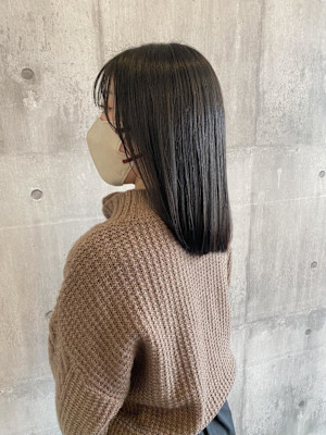 毛先まで艶☆ミディアムボブ《ARCH CHIAKI》