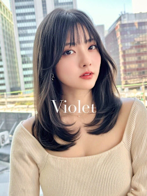 ミディアムレイヤーカットグレージュぱっつん前髪