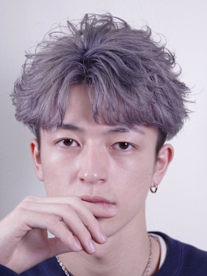 ハイトーンフェザーショート