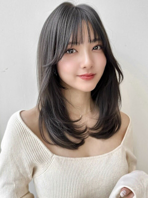 レイヤーカットグレーベージュミディアムヘア黒髪カタログ