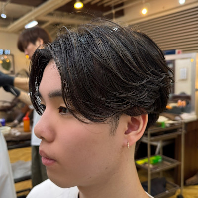 ニュアンスパーマ/毛流れ/センターパート/刈り上げ/韓国/柏
