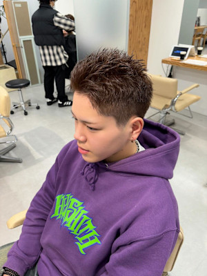 【takumi】スパイキーショート×ブラウン