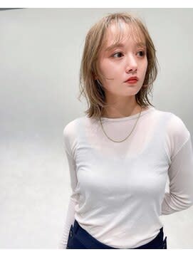 AiM×ミディアム