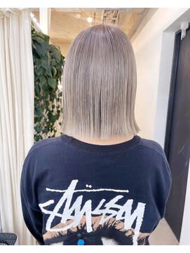 AiM×ミディアム