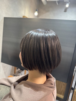 暗めグレージュカラー