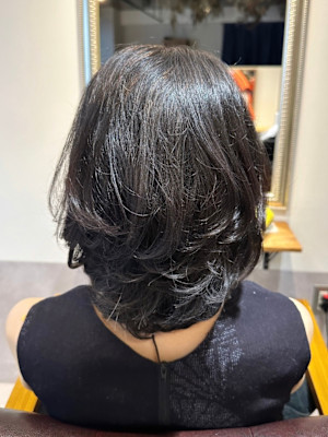 40代50代コテ巻きワンカールで仕上げる大人レイヤー髪質改善