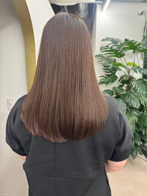 髪質改善　ミルクティーベージュ　マロンブラウン艶髪ハイトーン