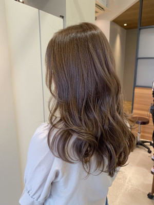 シアーベージュ