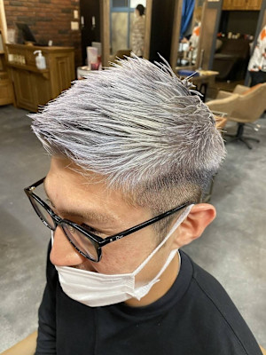 メンズシルバーヘアー