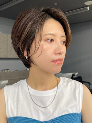 大人女性◎すっきり丸みショート