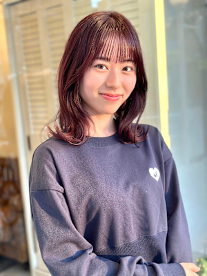 外ハネくびれスタイル