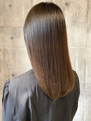 オリーブベージュ　髪質改善　ダメージレスカラー　サラツヤ
