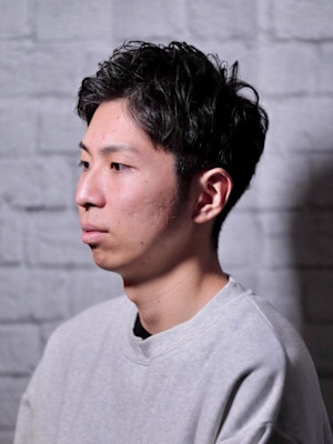 髪質改善アイロンパーマ×ツーブロ刈り上げ