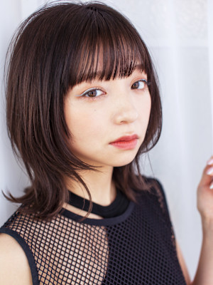 大人くびれロブ