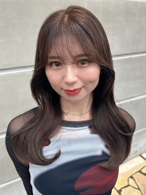 ショコラブラウン　くびれヘア　顔周りカット　似合わせカット