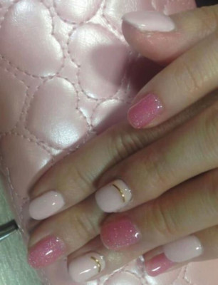 爪先も華やかに