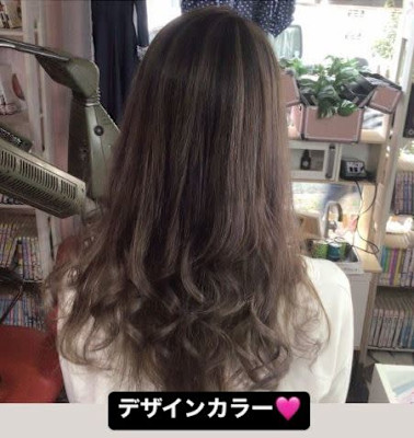 暗めのデザインカラー