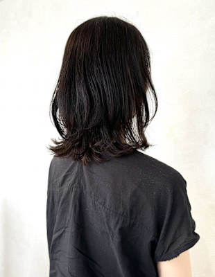 ふんわり大人くびれミディアム・モカブラウンカラー