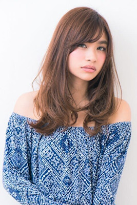 透明感カラー×セミディスタイル