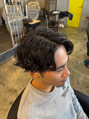 メンズツーブロックマッシュカットスパイラルシャドウパーマ