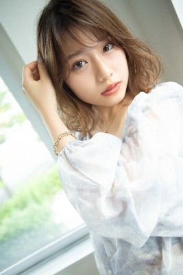 シースルーバング×ショートボブ