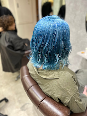 ターコイズブルー