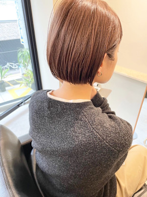 首周り刈り上げ、すっきりミニボブ（福岡市中央区NOUS）