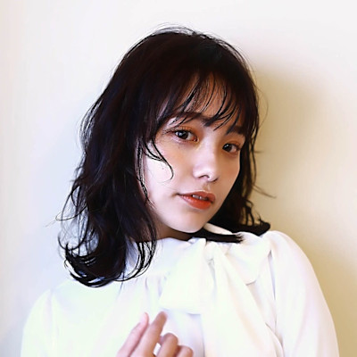 外ハネブルーブラック