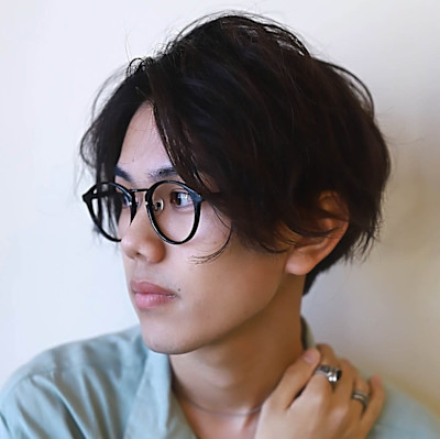 前下がりセンターパート