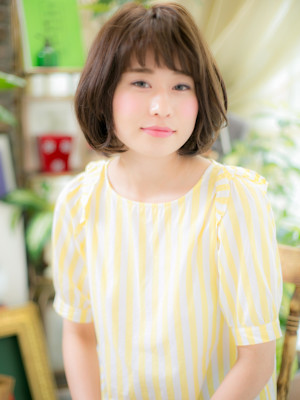 くせ毛風アンニュイカールナチュラルボブ　くすみベージュ