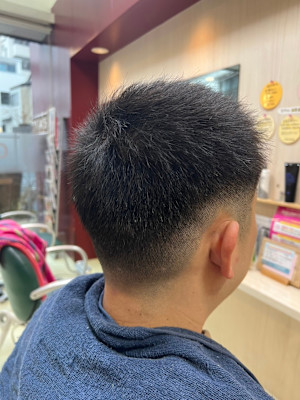 OFA'S HAIR 美野島通り店　メンズカット　眉カット