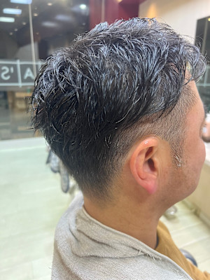 OFA'S HAIR 美野島通り店　メンズカット　眉カット