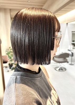 ボブ／切りっぱなしボブ／ぱつっとボブ