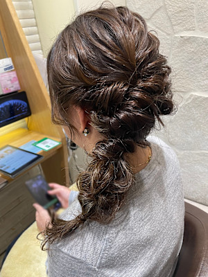 サイド編みおろし結婚式お呼ばれヘア×小野ふゆり