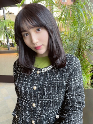 ブラウンカラー　レイヤーカット　前髪あり　ワイドバング　暗髪