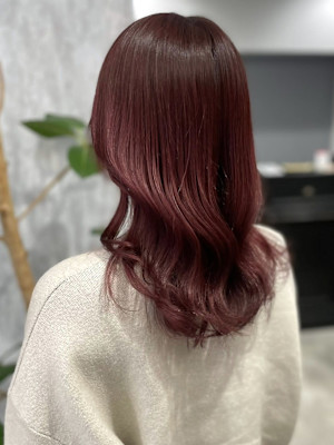 カシスピンク　ゆる巻きロング　ニュアンスカラー　艶髪