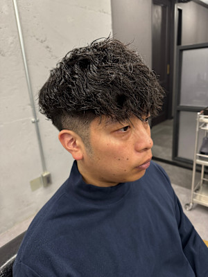 WAVY 桜木町店×スペインカール風パーマ