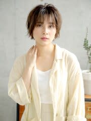 色気をまとわせるショート