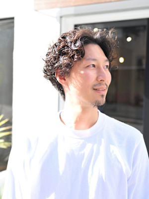 【メンズパーマ】爽やかセンターパート